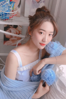 年轻的小峓子1中字HD